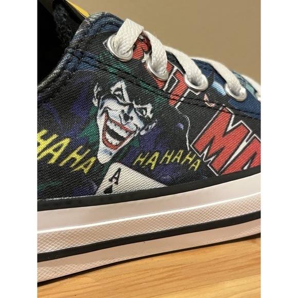 Converse Chuck Taylor All Star Batman Joker 80th Anniversary Men's 7 | Women's 9 - Picture 4 of 14
